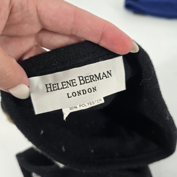 Helene Berman Set Of 2 Fitted Hats Flowers - Picture 3 of 4